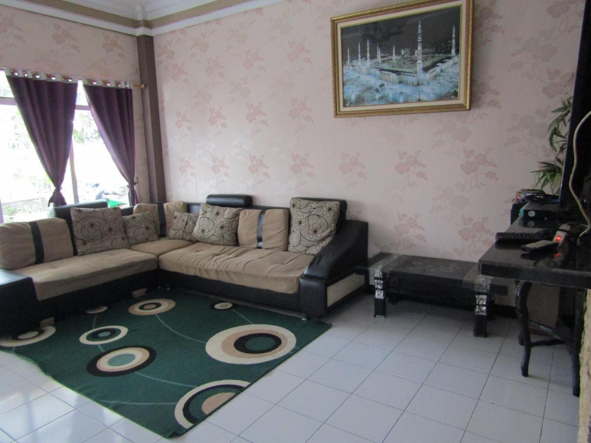 Penginapan Melati Sarangan Buitenkant foto